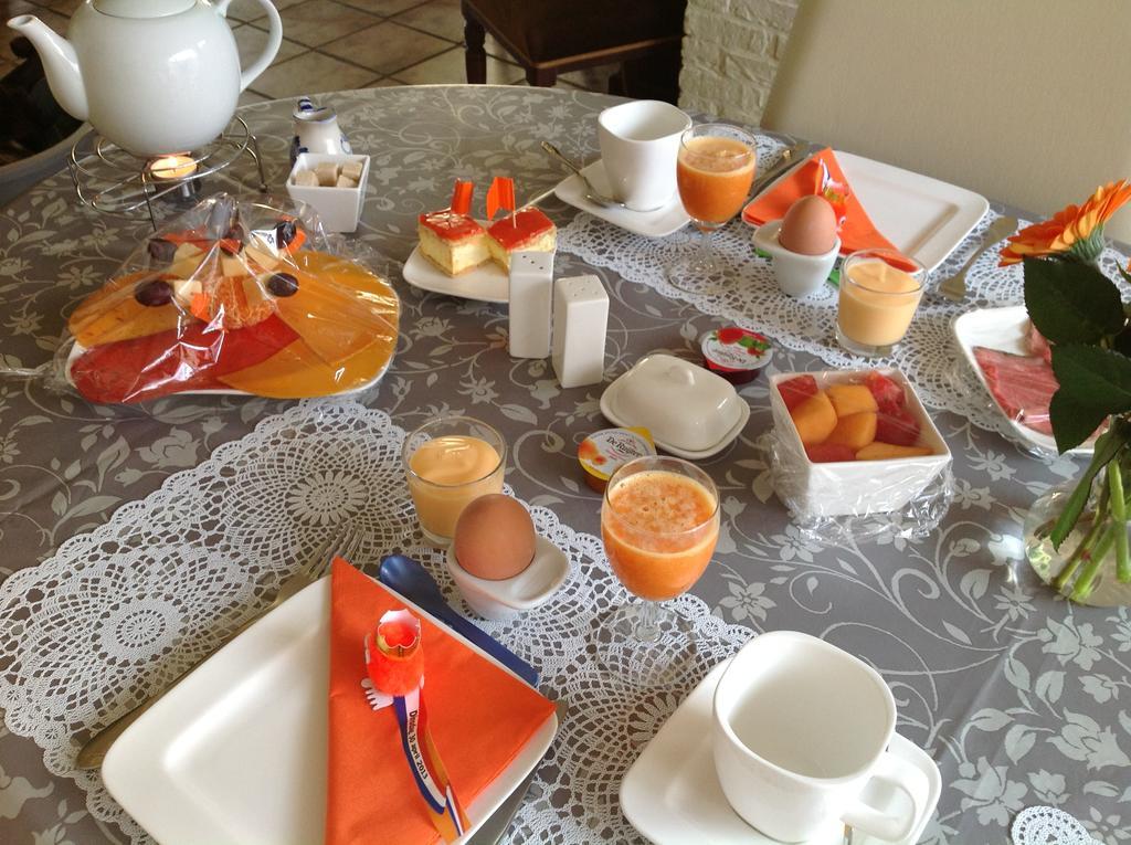 Kerstins Bed And Breakfast Эгмонд-ан-Зее Экстерьер фото